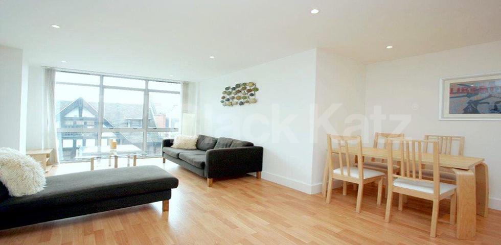 			NEW INSTRUCTION , 2 Bedroom, 1 bath, 1 reception Apartment			 Fossil Court, Long Lane, SE1, London Bridge